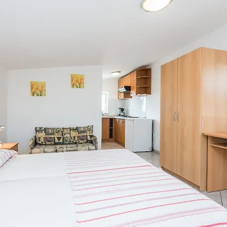 Delic Pejic 2 By Interhome