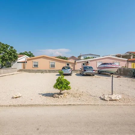 Delic Pejic 2 By Interhome Lejlighed *